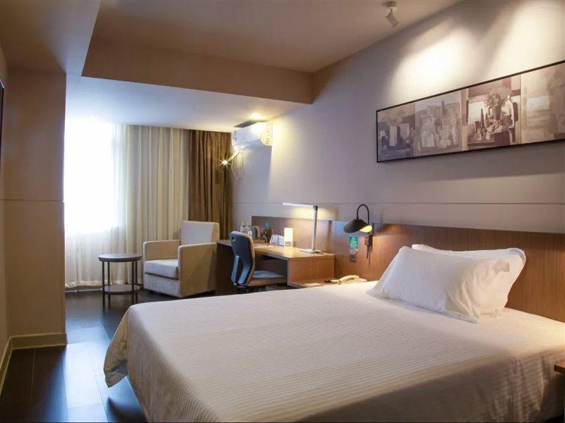Jinjiang Inn Select Wuhan Guangfutun Metro Station Екстериор снимка